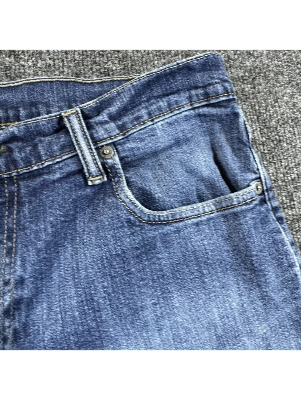 Levis levi 559